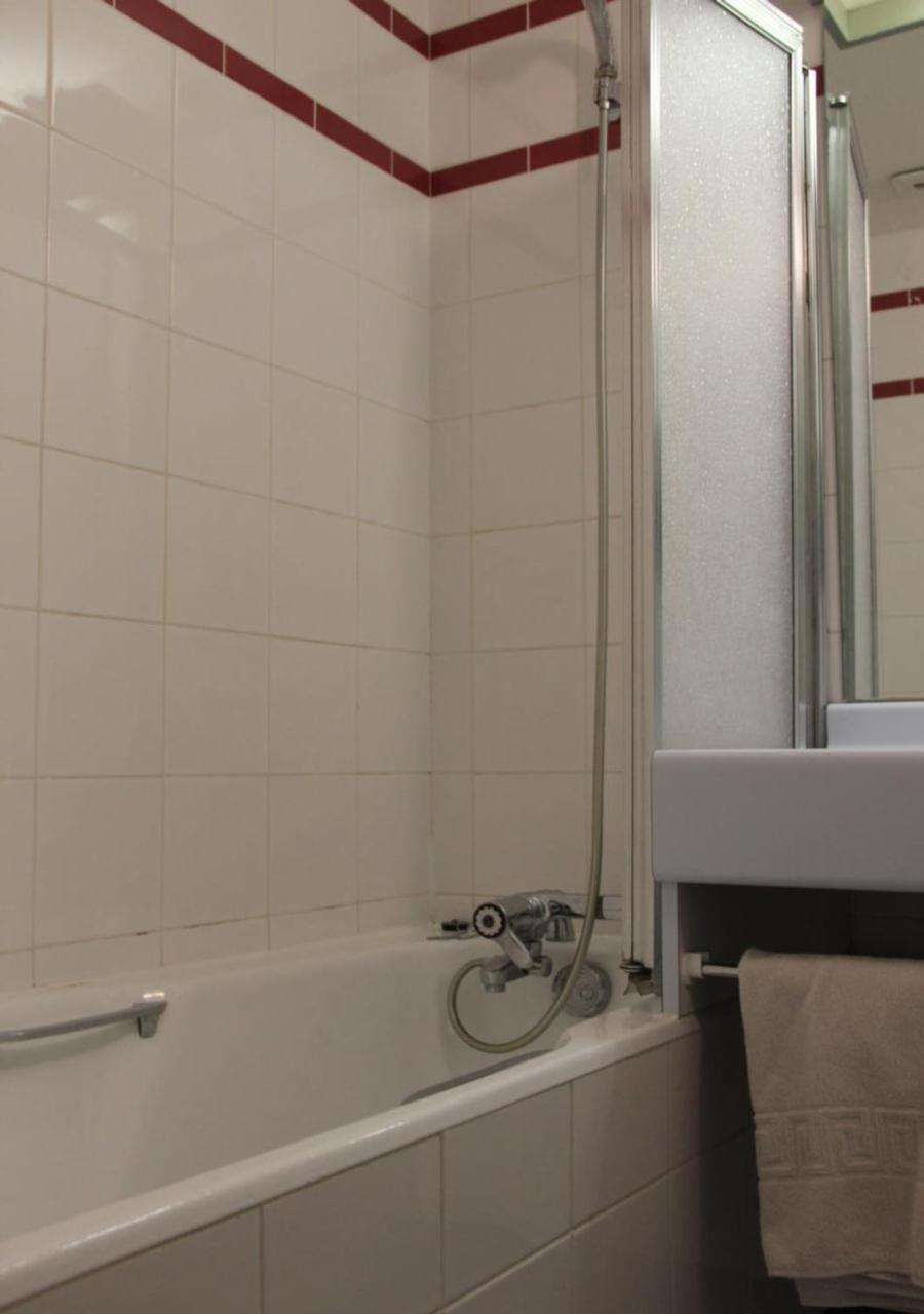 Hotel Le Catala Beaudéan Pokoj fotografie